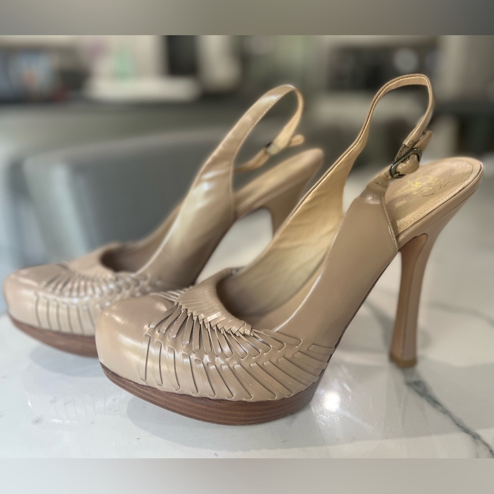Joan & David Slingback Cream/Tan Pumps